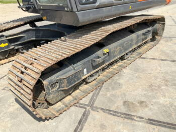 Hitachi ZX220LC-GI Excavator | Boss Machinery